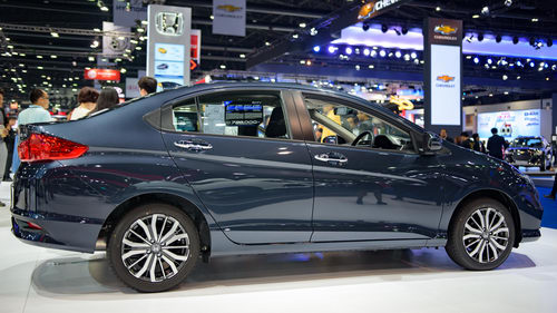 Giá chỉ 300 triệu đồng, Honda City 2017 