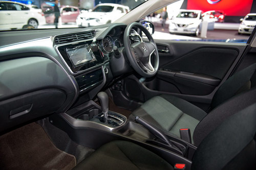 Giá chỉ 300 triệu đồng, Honda City 2017 