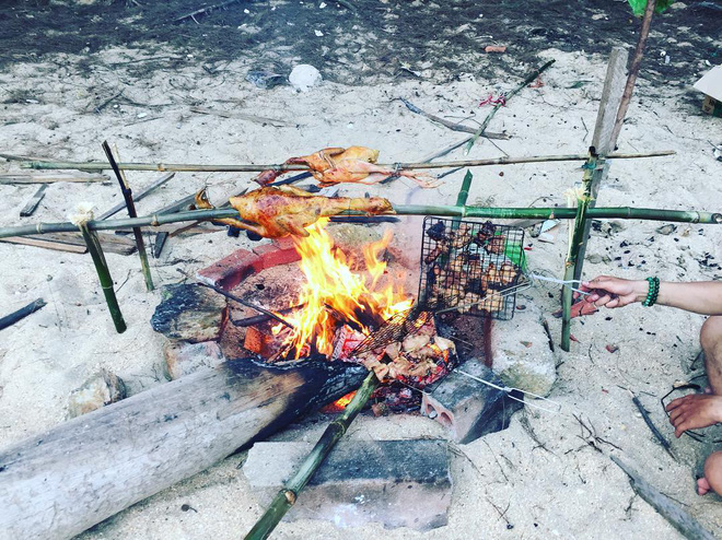5 bãi biển vừa không cần bon chen đông đúc, vừa thoải mái đi về trong 2 ngày cuối tuần gần Hà Nội - Ảnh 21.