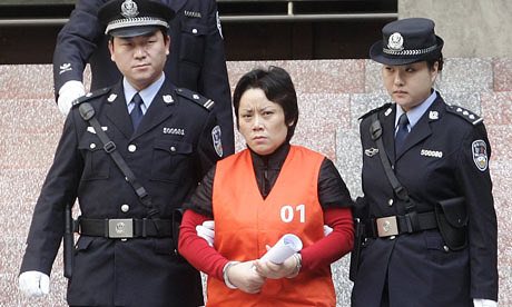 “Mẹ đỡ đầu của mafia” và những bí mật về lối sống bệnh hoạn - 1