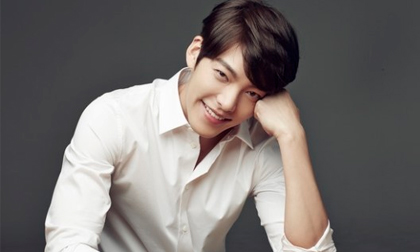 Fan bàng hoàng hay tin tài tử 'Những người thừa kế' Kim Woo Bin bị ung thư vòm họng