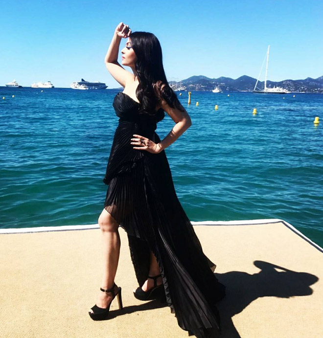 quen pham bang bang di, day moi la ba hoang tham do cannes 2017 - 15