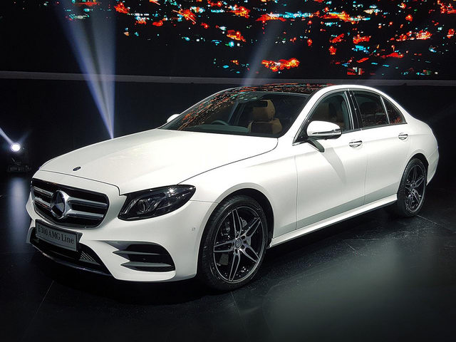 mercedes ra mat e250 va e300 lap rap tai viet nam hinh anh 2