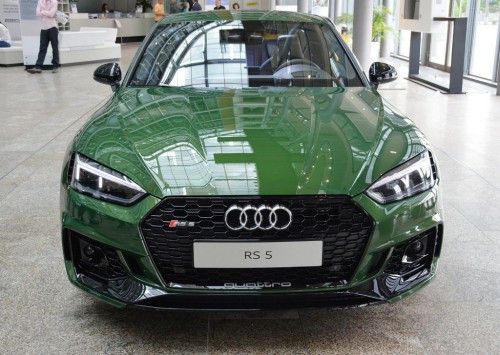 Độc đáo chiếc Audi RS5 Coupe phiên bản đặc biệt - 1