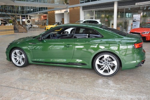 Độc đáo chiếc Audi RS5 Coupe phiên bản đặc biệt - 4