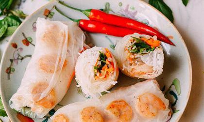 Bún tôm cuốn bánh tráng ngọt mát cho ngày hè oi ả