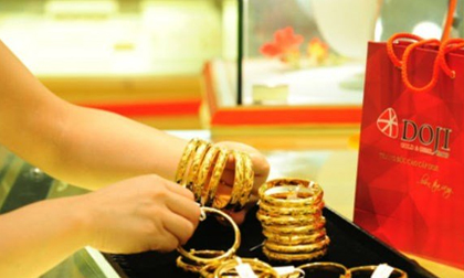 Giá vàng hôm nay 28/5: Rập rình, chờ tăng giá