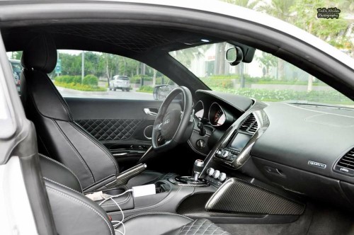 Dân chơi Việt đại hạ giá siêu xe Audi R8 chỉ 3,3 tỷ đồng - 7