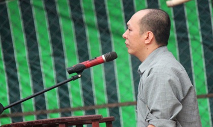 Sau khi ân ái, gã đàn ông tưới xăng đốt người tình