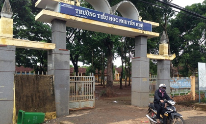 Vụ bảo vệ trường xâm hại học sinh: Trải lòng đau đớn của mẹ bị hại