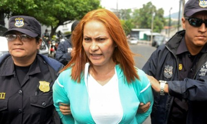 Từ ứng viên thị trưởng trở thành nữ thủ lĩnh mafia để trả thù cho người thân