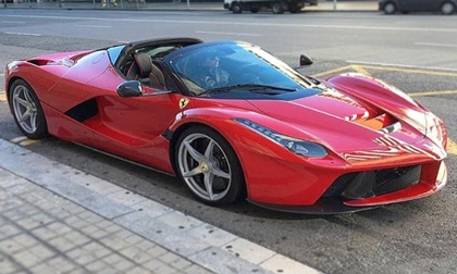 Triệu phú dầu lửa cũng phải khóc thét với giá của chiếc siêu xe Ferrari LaFerrari Aperta này