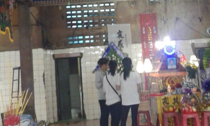 Lặng người trong tang lễ cậu bé vô cớ bị chém tử vong