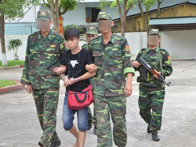 truy bát kẻ 