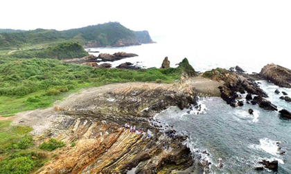 Bãi đá Móng Rồng - thung lũng tình yêu trên đảo Cô Tô