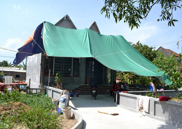 sau vu 3 anh em ruot tu vong duoi ham biogas: 