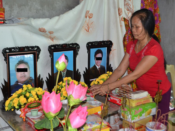 sau vu 3 anh em ruot tu vong duoi ham biogas: 