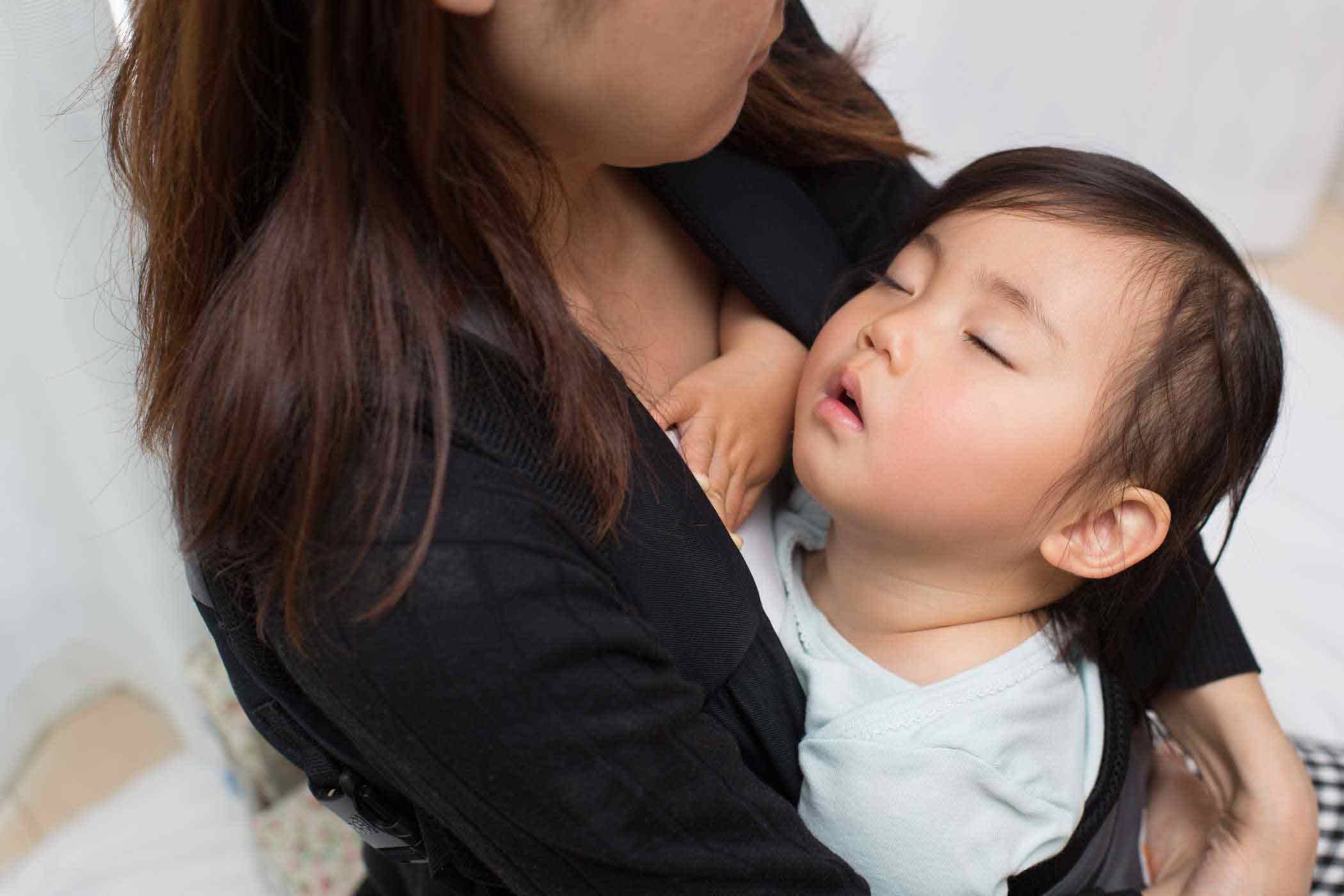 4 bệnh nguy hiểm ở trẻ khi thời tiết nắng nóng - 1