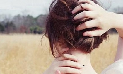 Nốt ruồi đằng sau gáy tốt hay xấu? 
