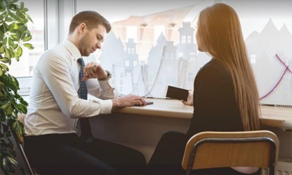 Không còn nghi ngờ gì nữa, đàn ông bắt cá hai tay nào cũng có những dấu hiệu này