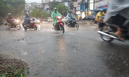 Tin thời tiết 7/6: Giảm 9 độ, Hà Nội mưa mát