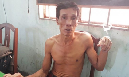 Người đàn ông dùng dao chém vợ chồng hàng xóm thương vong ra đầu thú