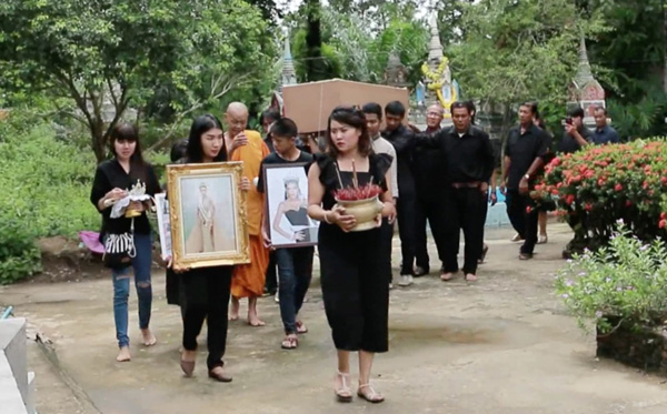 dam tang hoa hau 19 tuoi thai lan: cuoi cung bo me de co cung den - 2