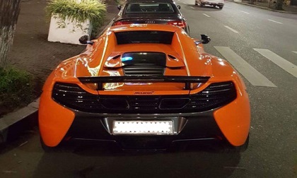 Hình ảnh McLaren 650S Spider độc nhất Hà Nội dạo phố đêm