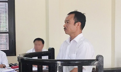 Tưởng thầy bị đánh, trò tung cú đấm chí mạng làm chết đồng nghiệp