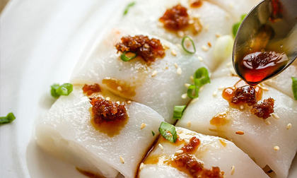 Tự làm bánh cuốn nhân tôm mềm thơm chào ngày mới