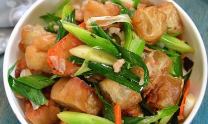 Quẩy xào thịt băm món ngon lạ cho bữa sáng