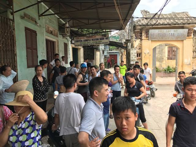Vụ bé trai 35 ngày tuổi tử vong: Nghi bị sát hại vì có dòng chữ lạ trong nhà - Ảnh 3. Vụ bé trai 35 ngày tuổi tử vong: Nghi bị sát hại vì có dòng chữ lạ trong nhà - Ảnh 3.
