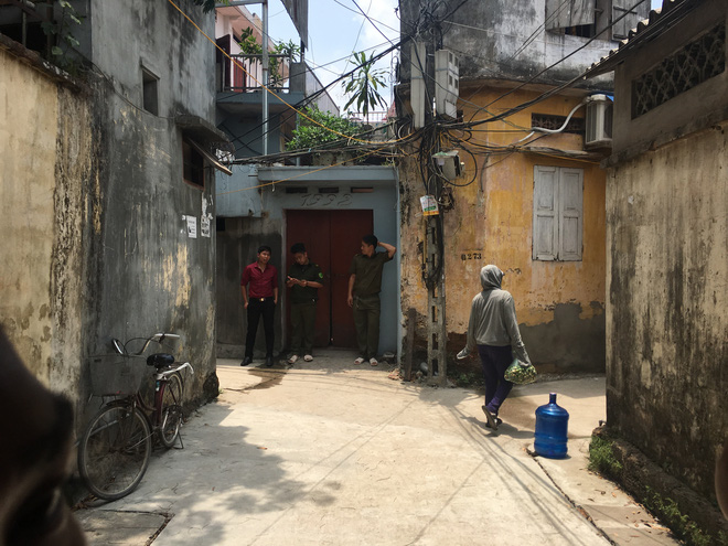 Ông nội kể lại giây phút phát hiện cháu trai 33 ngày tuổi tử vong trong chậu nước - Ảnh 1. Ông nội kể lại giây phút phát hiện cháu trai 33 ngày tuổi tử vong trong chậu nước - Ảnh 1.