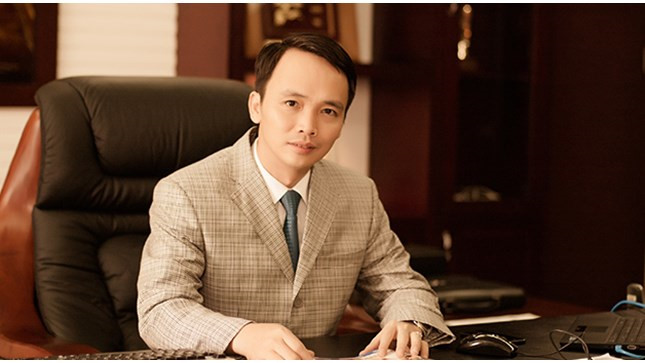 Ong Trinh Van Quyet 'tra' ngoi giau nhat san chung khoan cho ong Vuong hinh anh 1