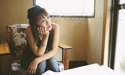 Hàng xóm ai cũng xỉa xói mẹ tôi sinh con trai ra mà lại để anh hành động như thế này!