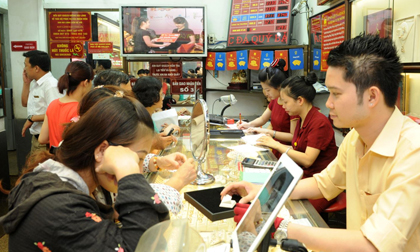 Lao dốc không phanh, giá vàng chưa có dấu hiệu dừng giảm
