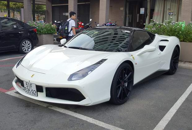 Cận cảnh Ferrari 488 GTB của thiếu gia Hà Nội - 2
