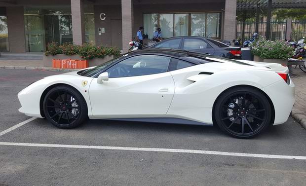 Cận cảnh Ferrari 488 GTB của thiếu gia Hà Nội - 5