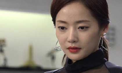 Yêu nhau 8 năm trời, cuối cùng tôi mất người yêu và cả sự nghiệp vì một chiêu của người phụ nữ kia