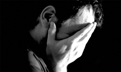 Nước mắt đau lòng của người đàn ông giang hồ, cả đời chỉ đi tìm chốn bình yên