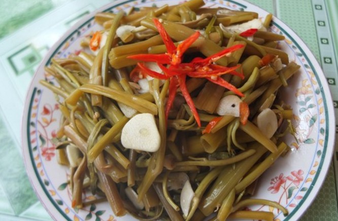 mach ban cach lam rau muong ngam chua ngot gion cay hap dan hinh anh 3