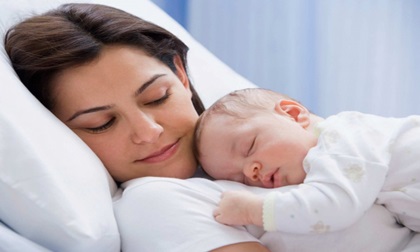 Tuần đầu sau sinh: 6 điều mẹ phải đặc biệt chú ý, đừng nghĩ cứ sinh xong là ổn!