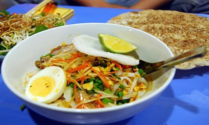 Đi khắp Việt Nam, thưởng thức đủ loại đặc sản để biết yêu thêm mảnh đất quê hương