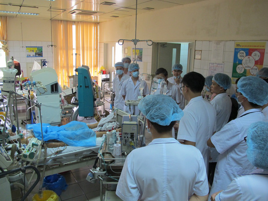 Cấp cứu bệnh nhân trong vụ tai biến chạy thận