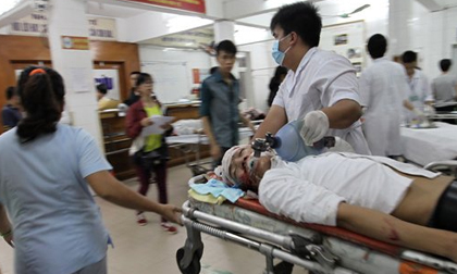 Can thiệp vàng cứu người bị đâm 8 nhát dao thủng tim