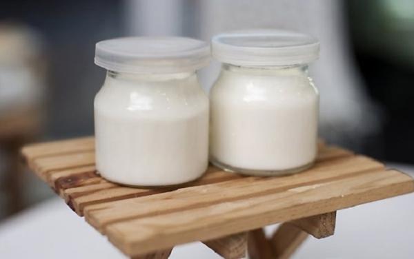 Kết hợp những thực phẩm này với sữa chua sẽ vô cùng tai hại - 1