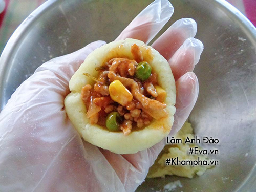 tro tai lam banh khoai tay nhoi thit kieu moi, ca nha vua an vua tam tac khen - 7