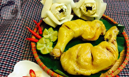 Món ngon cuối tuần: Gà hấp lá sen