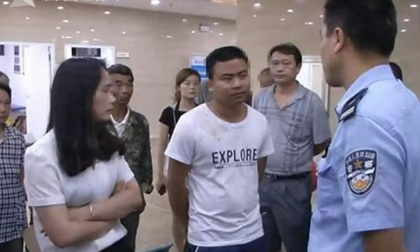 Chia tay đòi quà có tổng giá trị hơn 800 triệu đồng, cặp đôi lao vào đánh nhau nhập viện sau 8 năm mặn nồng
