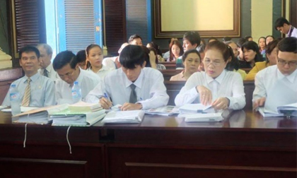 Facebook các luật sư của Phương Nga bị đánh sập